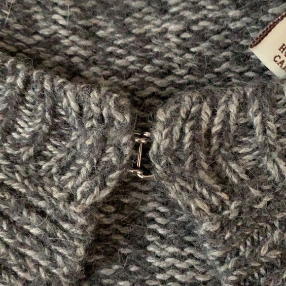 PERRY Ellis Gray Knit Cropped Cardigan Size XS - Picture 3 of 4